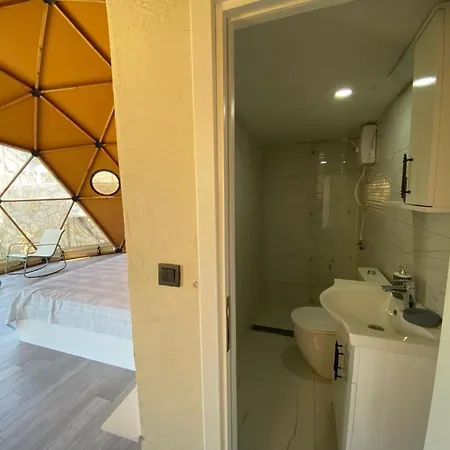 Bed and Breakfast Therapy Igloo *