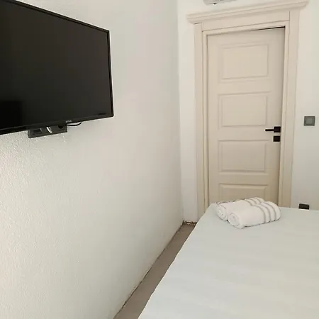 Bed and Breakfast Therapy Igloo *